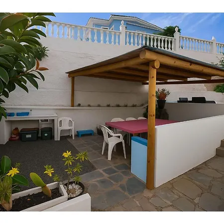 Fantastico 4 - With Large Private Terrace, Free Parking, Air Conditioning, Bbq Daire *