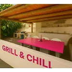 Daire Fantastico 4 - With Large Private Terrace, Free Parking, Air Conditioning, Bbq
